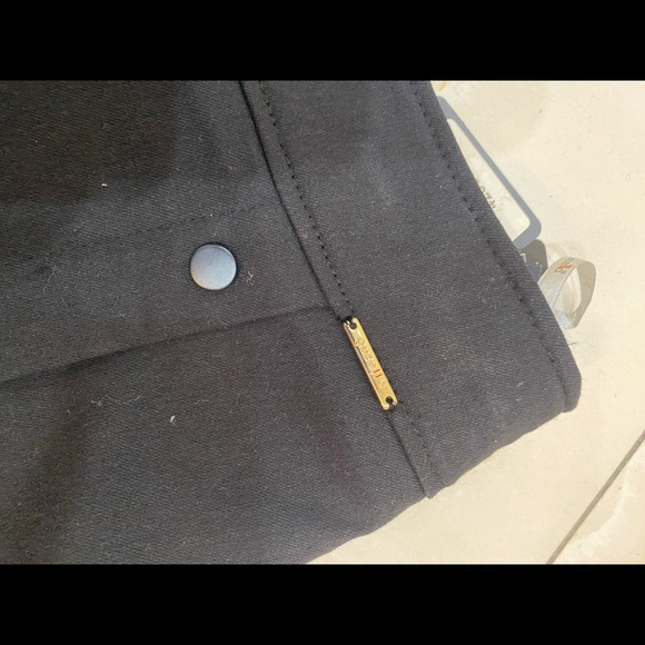 NEW skirt with button detailing - Picture 4 of 6